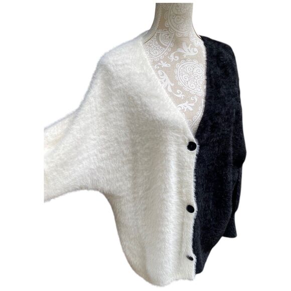 Black White Colorblock Fuzzy Cardigan Sweater Size XL Oversized Drop Shoulder - Picture 4 of 13